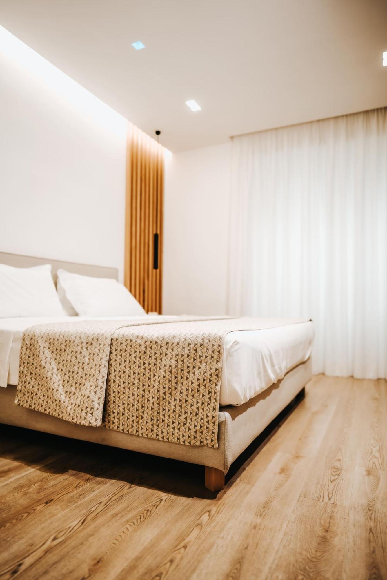 Plana Hotel Caserta Bagian luar foto