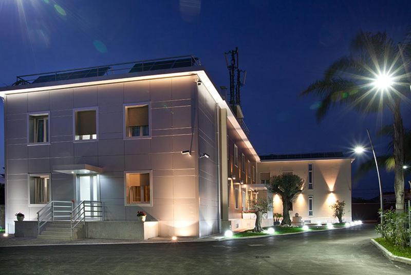 Plana Hotel Caserta Bagian luar foto